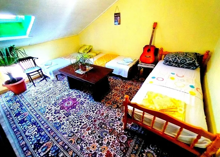 Hostel Varna Хостел *