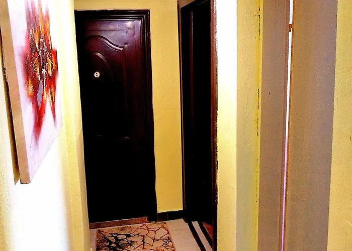 Hostel Varna 旅馆 *